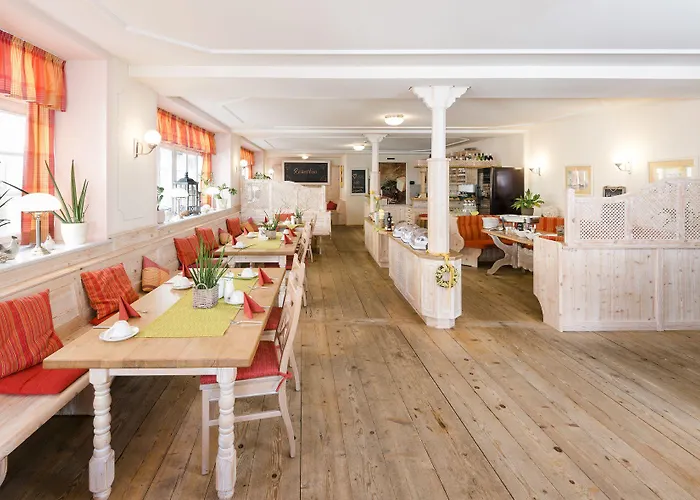 Hotell Alte Vogtei 4*