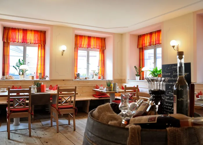 Hotell Alte Vogtei 4*